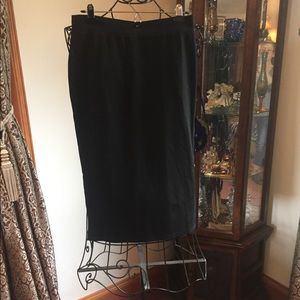 Kenancy Black skirt